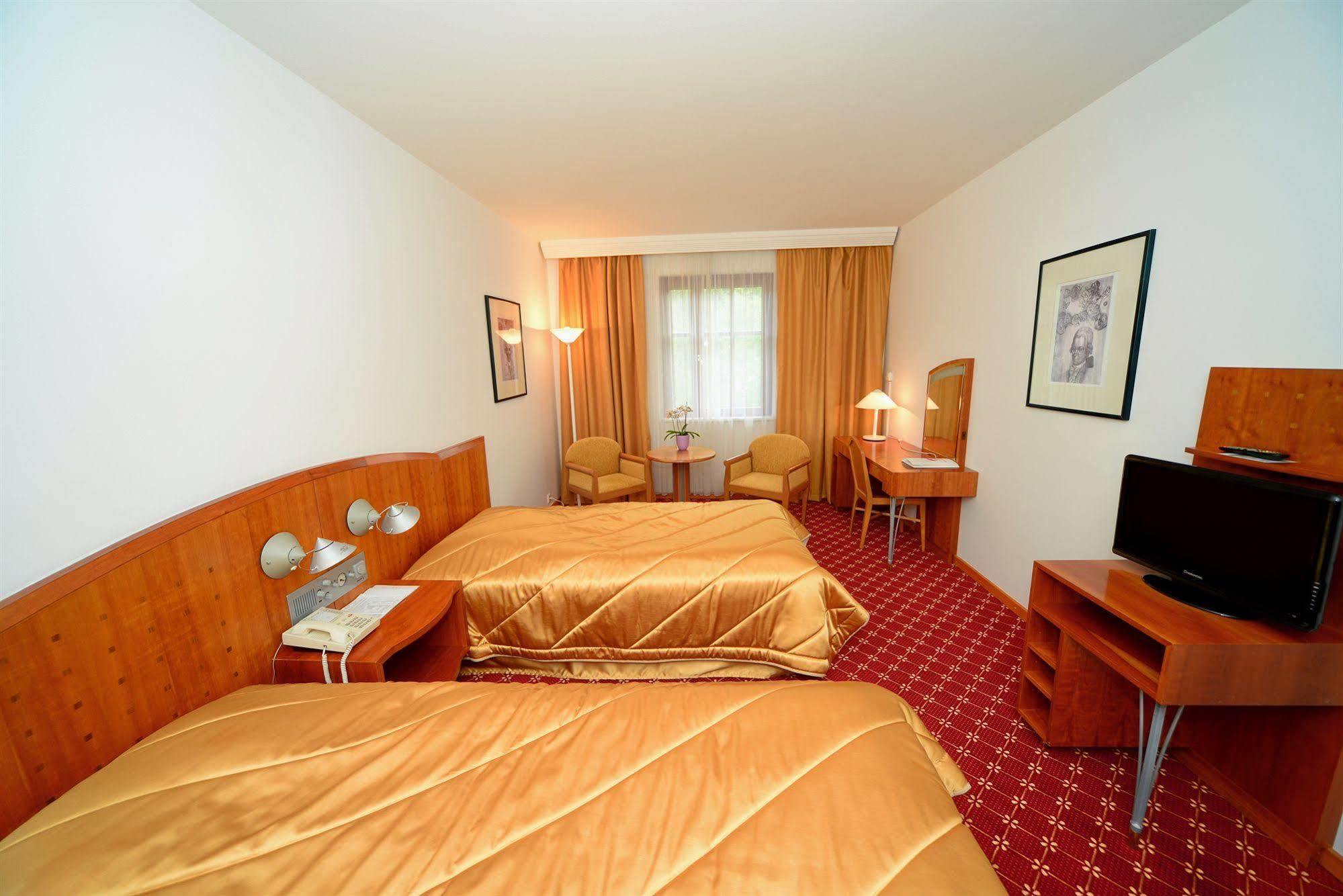 Orea Cristal Hotel
